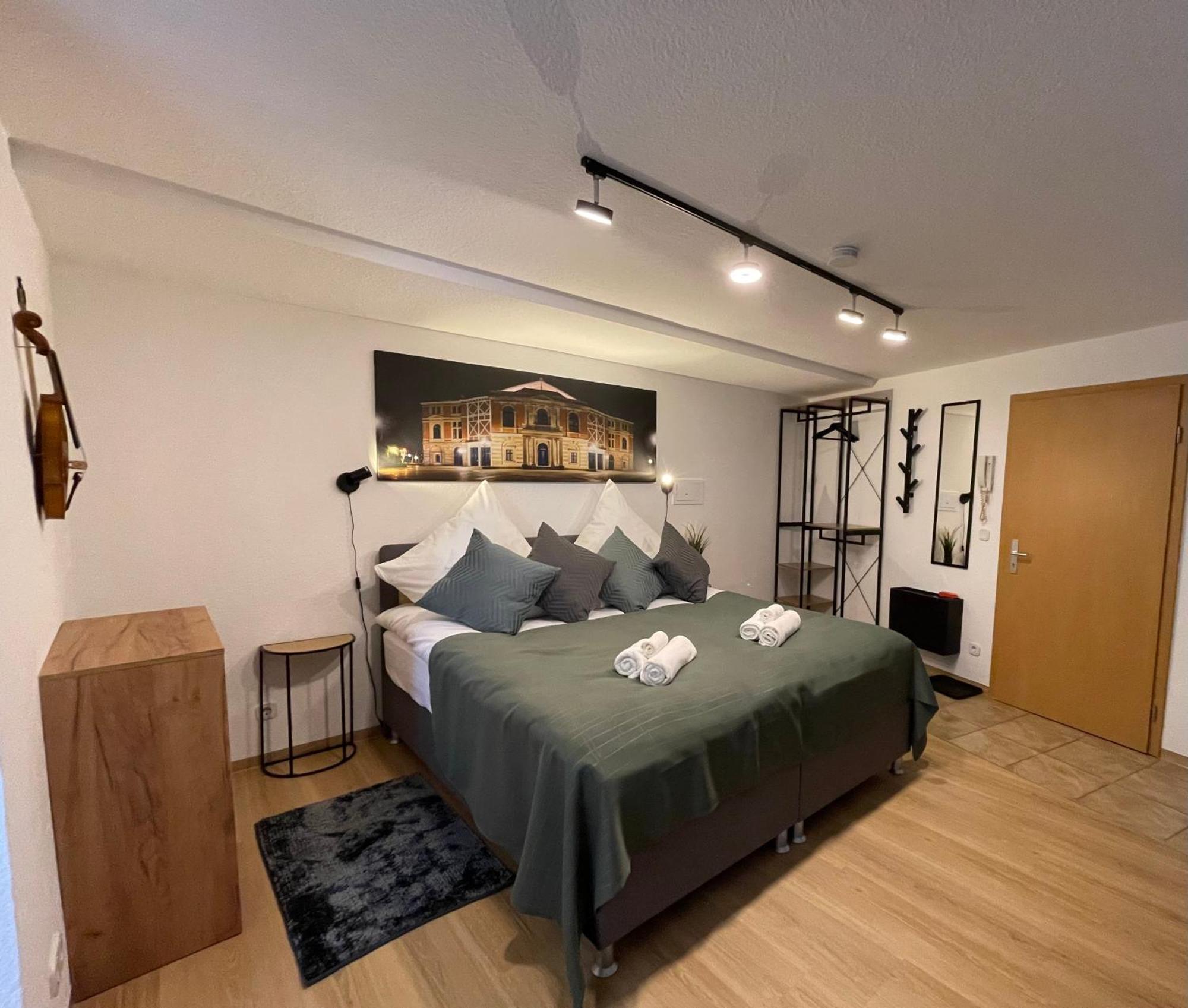 Apartment Violine1 Am Bahnhof-City Bayreuth Ngoại thất bức ảnh
