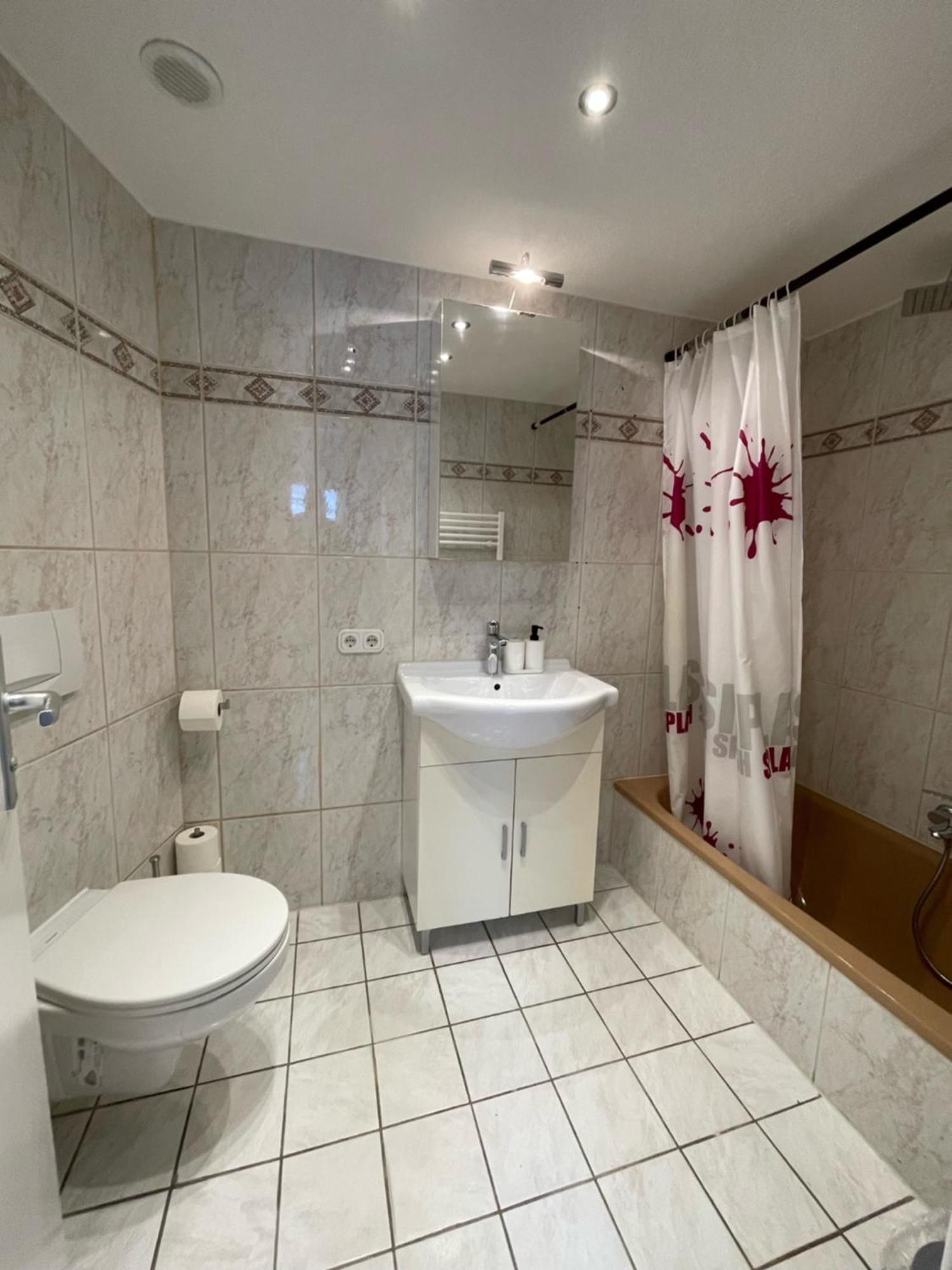 Apartment Violine1 Am Bahnhof-City Bayreuth Ngoại thất bức ảnh